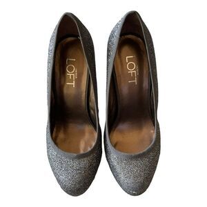 Ann Taylor LOFT Silver Sparkle Stiletto Heels Size 7 Round Toe Cocktail Formal